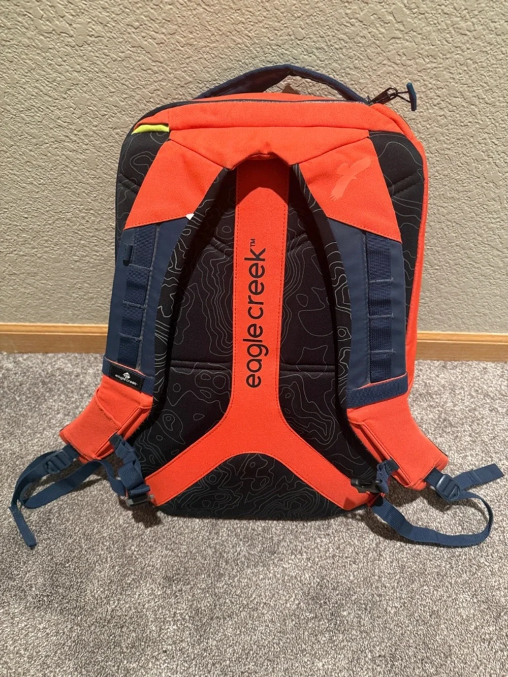 Eagle Creek Wayfinder 30L Backpack Laptop Hiking Travel Orange Yellow Blue - Picture 6 of 15
